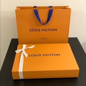 LOUIS VUITTON [Authentic] - Large Box, Bag & Bow